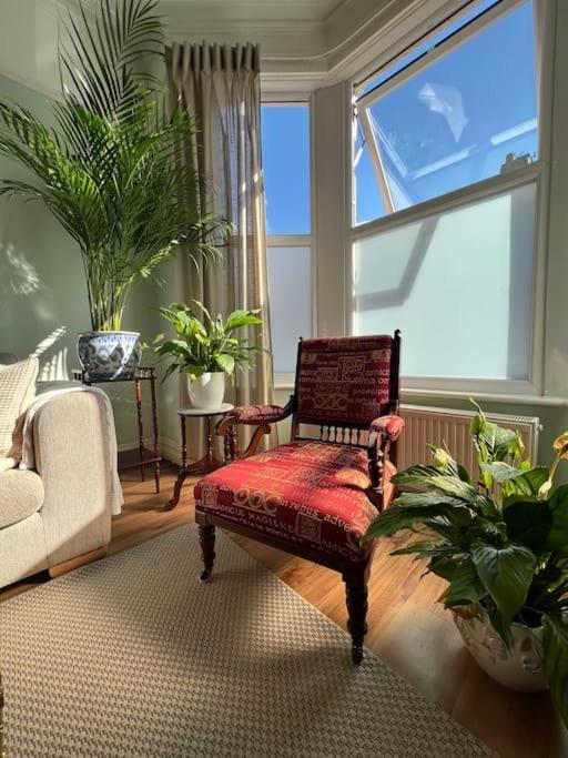 2025 Award Winner Liverpool Strawberry House - 3 Bedrooms Экстерьер фото